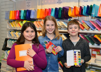 Fotos zum Schuleinkauf März 2019