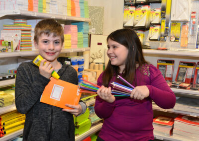 Fotos zum Schuleinkauf März 2019